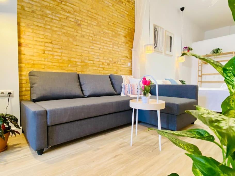 Relaxing Beachside Cabanyal Loft Valencia Exterior foto