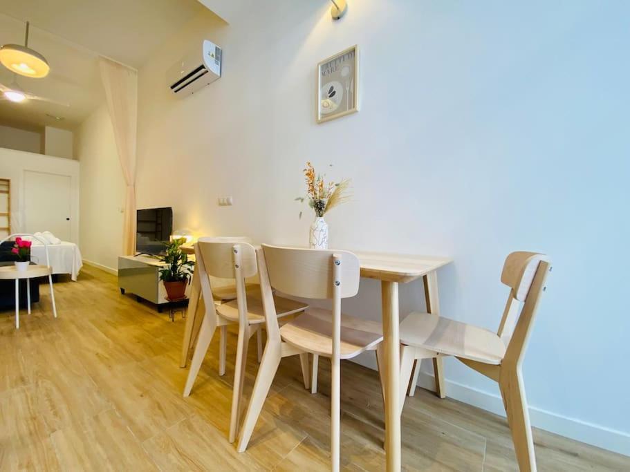 Relaxing Beachside Cabanyal Loft Valencia Exterior foto